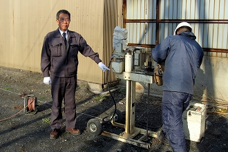 地盤調査立会い　設計・施工（株）寺田工務店　（Ａ邸新築工事）