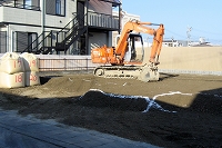 盛土工事開始　静岡市駿河区　　耐圧盤底面形成作業