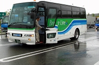 ２７人乗りバスにて地球環境祭を目指す