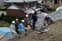 解体工事ならお任せあれ！　永建の皆さん