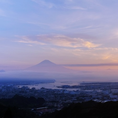 １１  ８月４日　本日の富士山